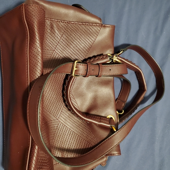 Cross Body Bag - Picture 2 of 4